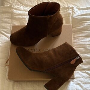 Gentle Souls Women's Suede Brown Booties